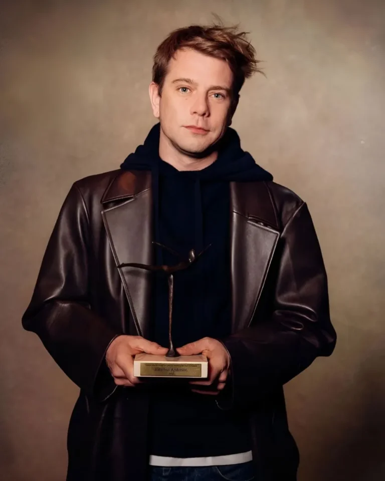 jonathan-anderson-dior-THUM