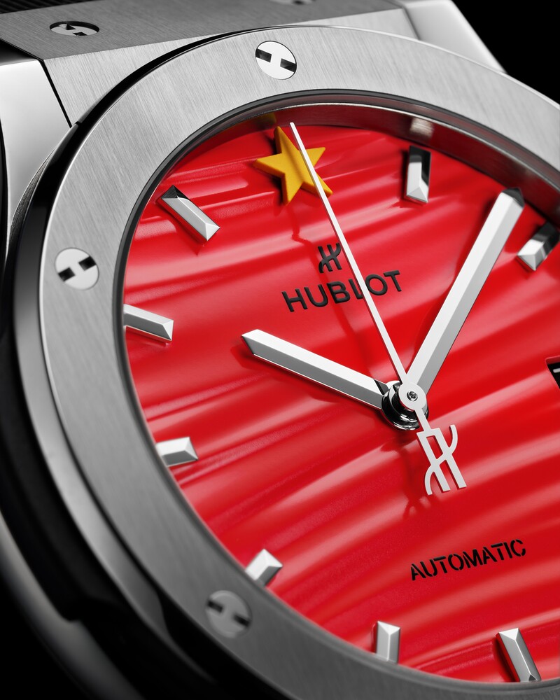 542.NX.8110.RX.VNM25-CU-HR-B-DIGITAL_4x5