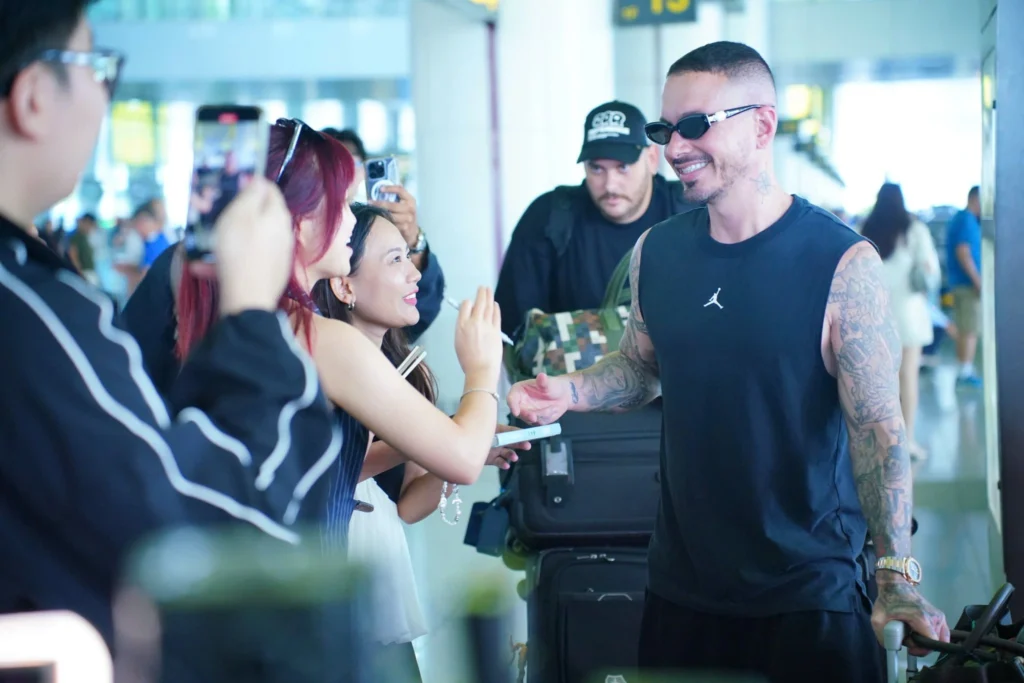 j9-1755927492733142193685