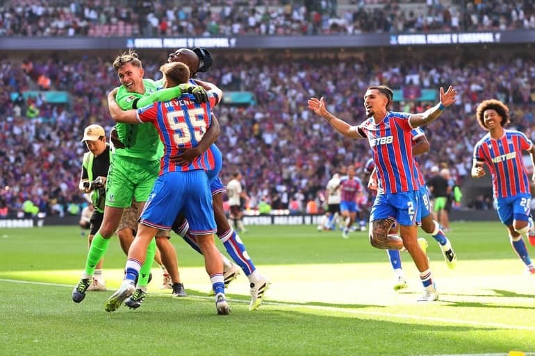 q4h3pYHFn4UE_0QGjTNTUIn9V_1440x9